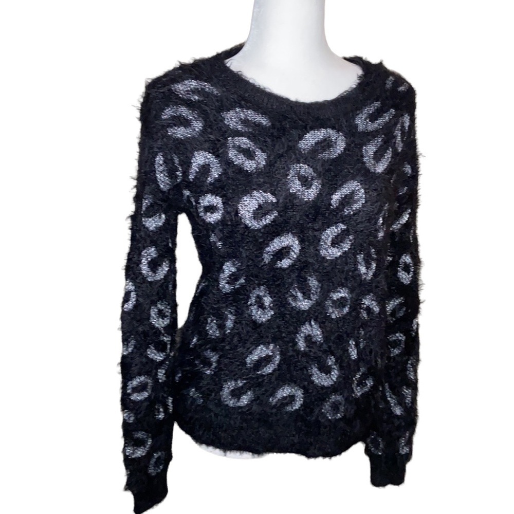 Apt. 9 long sleeve faux fur sweater